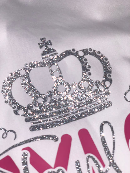 Class of 2024 Girls Glitter Leavers Shirt, Crown Design with Hearts and Swirls